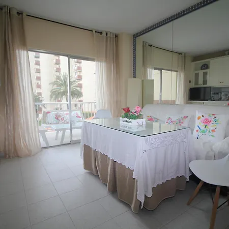Almunecar Beach Apartment 公寓